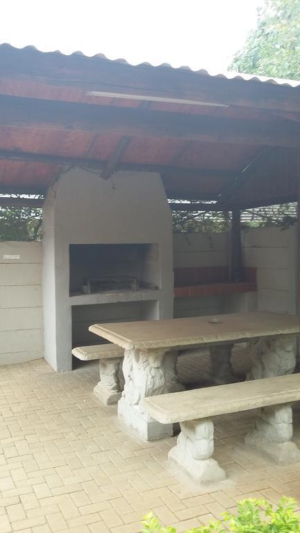 Stoep Cafe Guest House Komatipoort Exterior photo